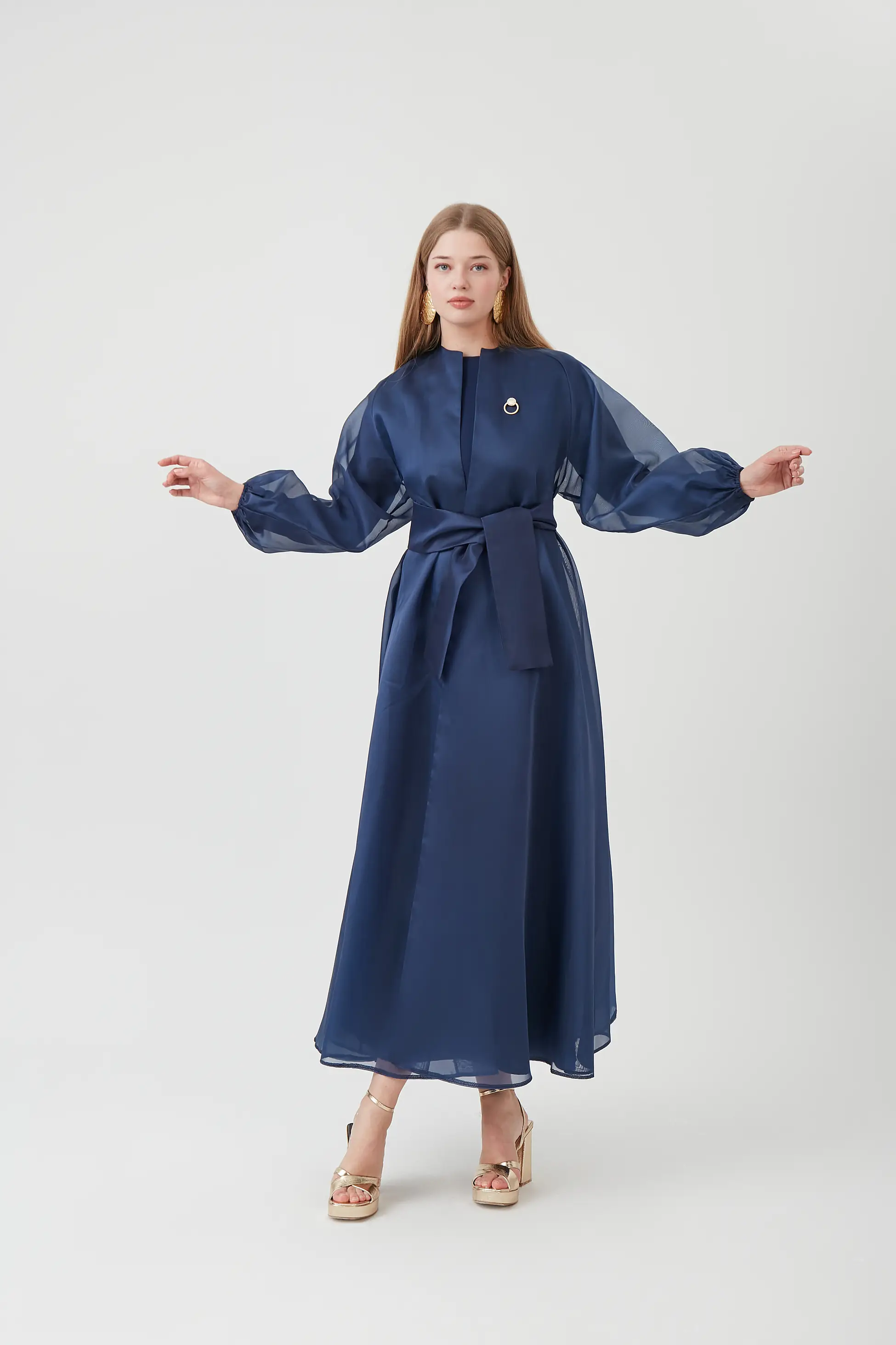 Aimee Broş Detaylı Abaya