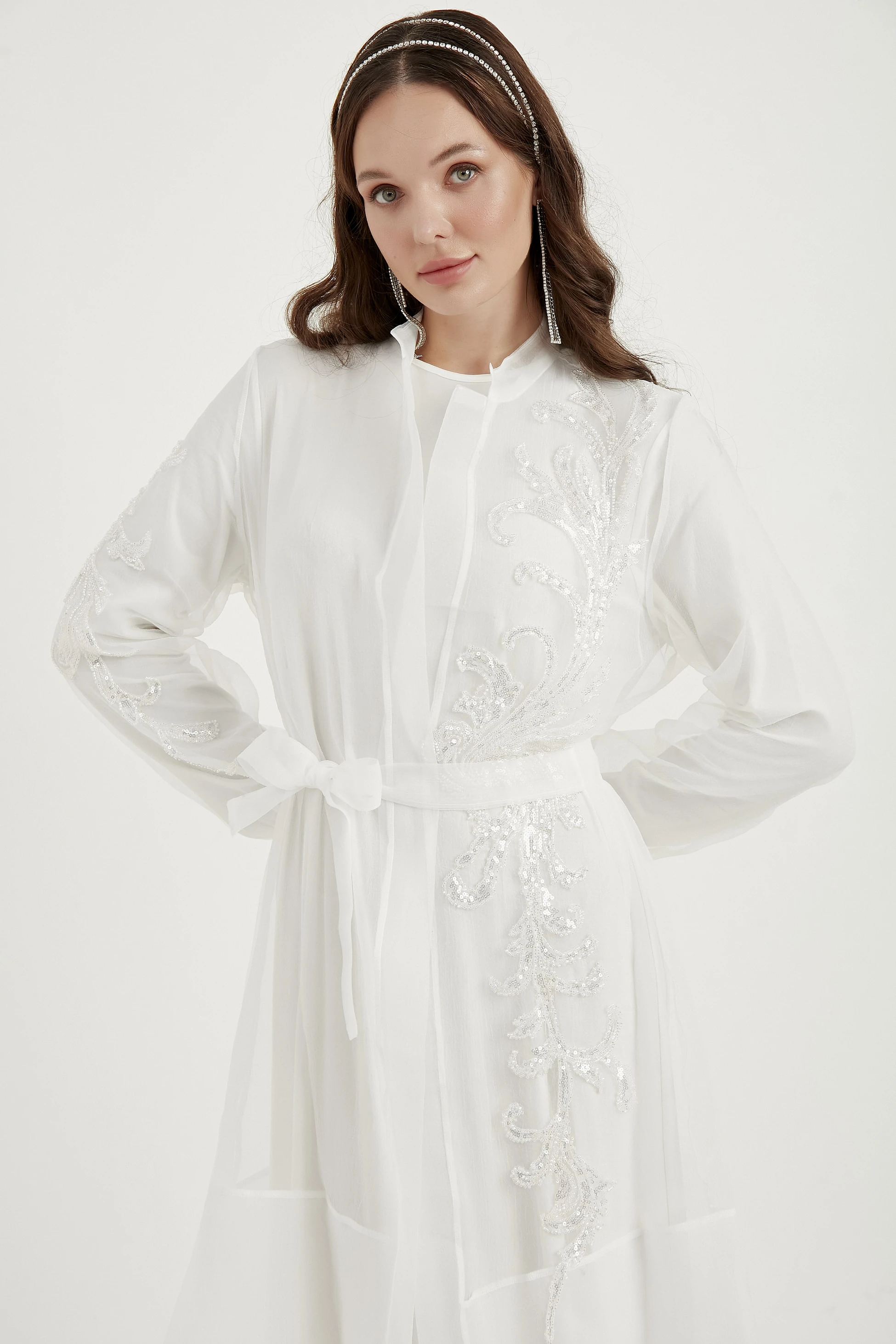 Vivian Kat Kat Tüllü İşlemeli Abaya