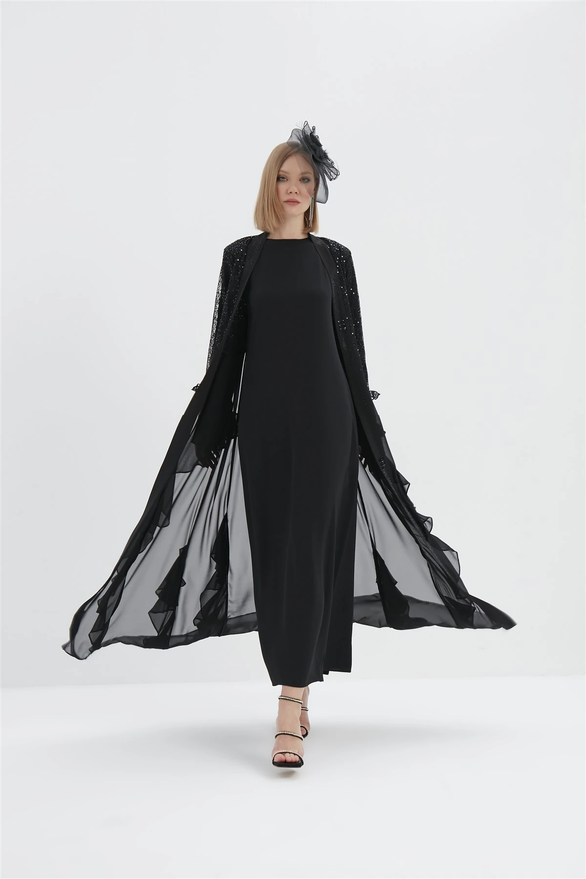 Willow Julia Fırfırlı Abaya