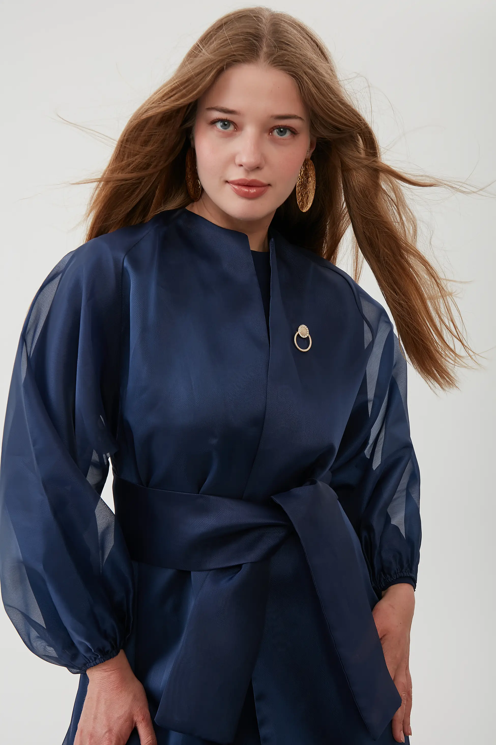 Aimee Broş Detaylı Abaya